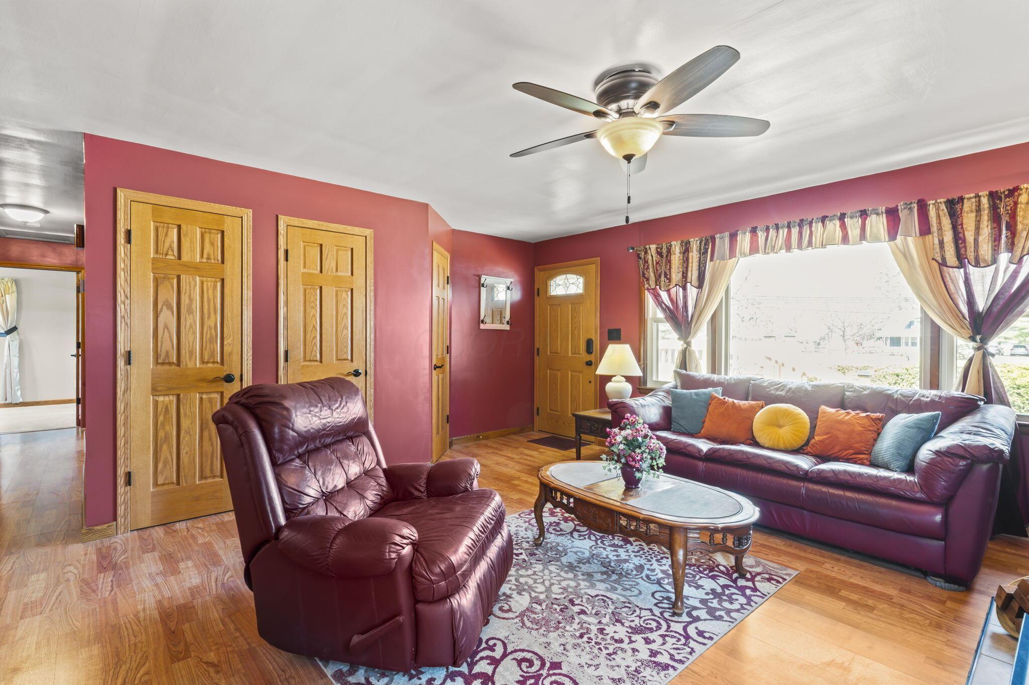 507 Agler Road Columbus, OH 43230 - Photo 13 of 74 Living Room