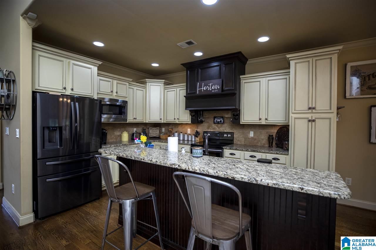 263 Strathaven Lane Pelham, AL 35124 - Photo 8 of 29