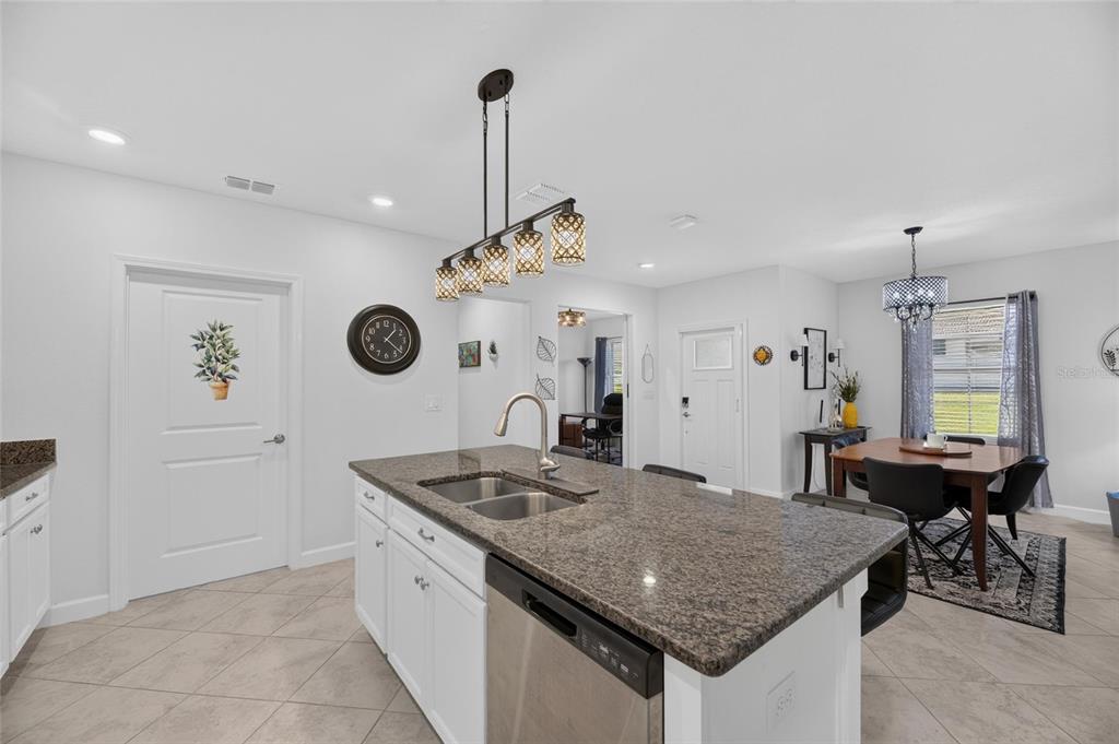 5325 Stoic Vale Drive Wimauma, FL 33598 - Photo 7 of 87 Gallery Image 7