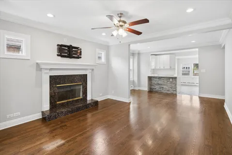$569,900 | 5836 North Manton Avenue, Chicago, IL 60646