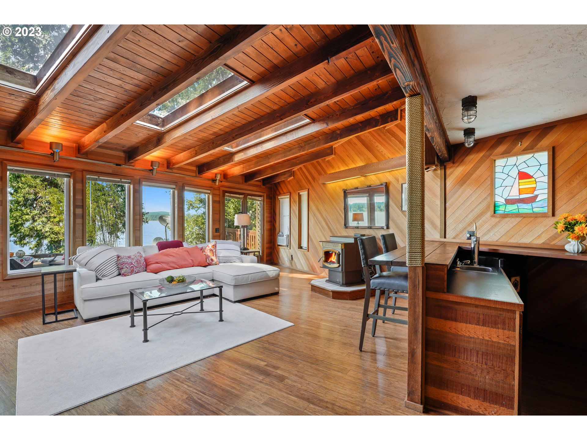 89136 Conrad Road Veneta, OR 97487 - Photo 11 of 43 Sun Room