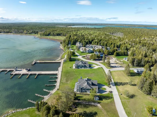 $1,149,000 | 8111 Harbor Lane, Unit 101, Baileys Harbor, WI 54202