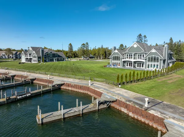 $1,149,000 | 8111 Harbor Lane, Unit 101, Baileys Harbor, WI 54202