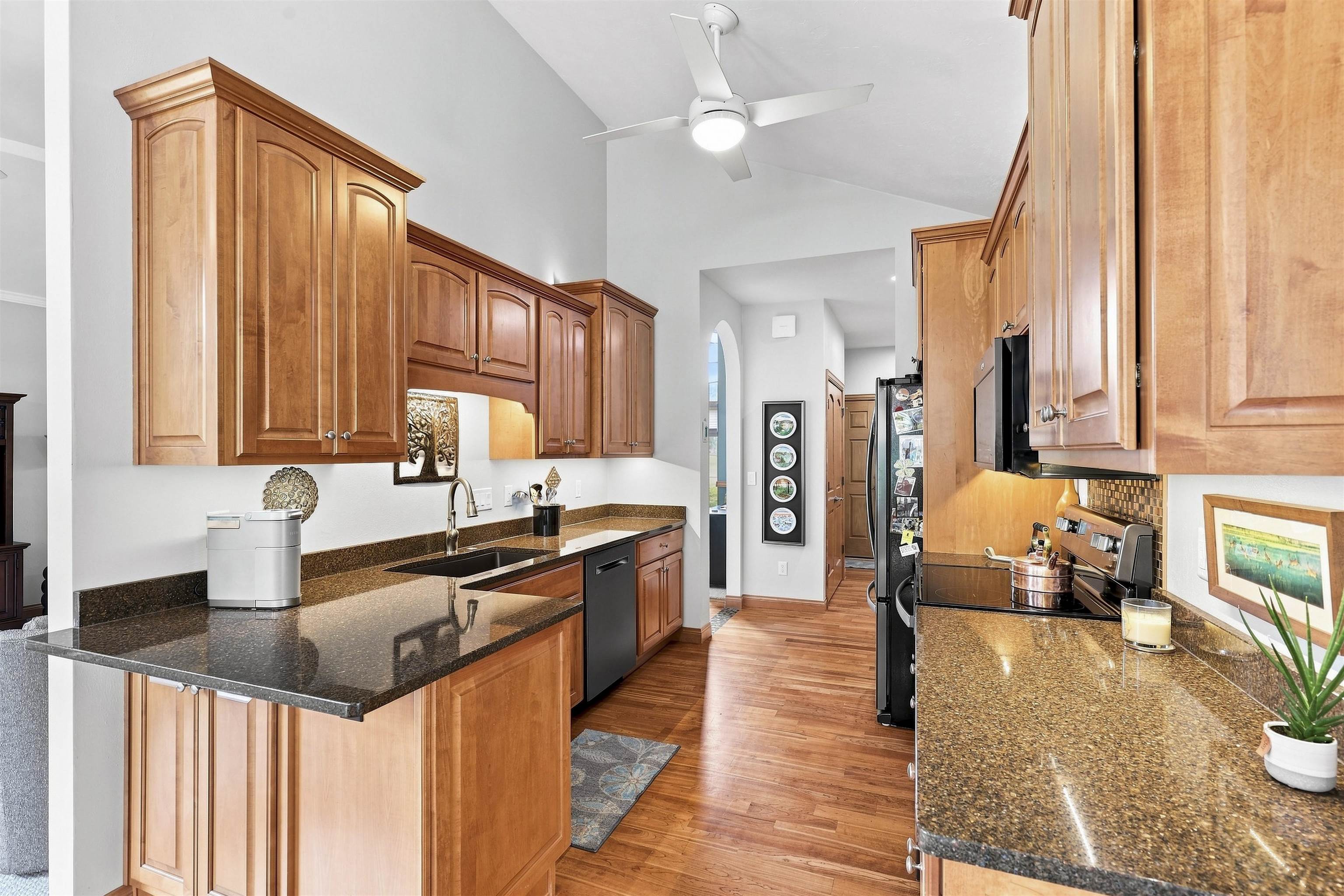 4704 Timber Row Appleton, WI 54913 - Photo 7 of 39 Gallery Image 7