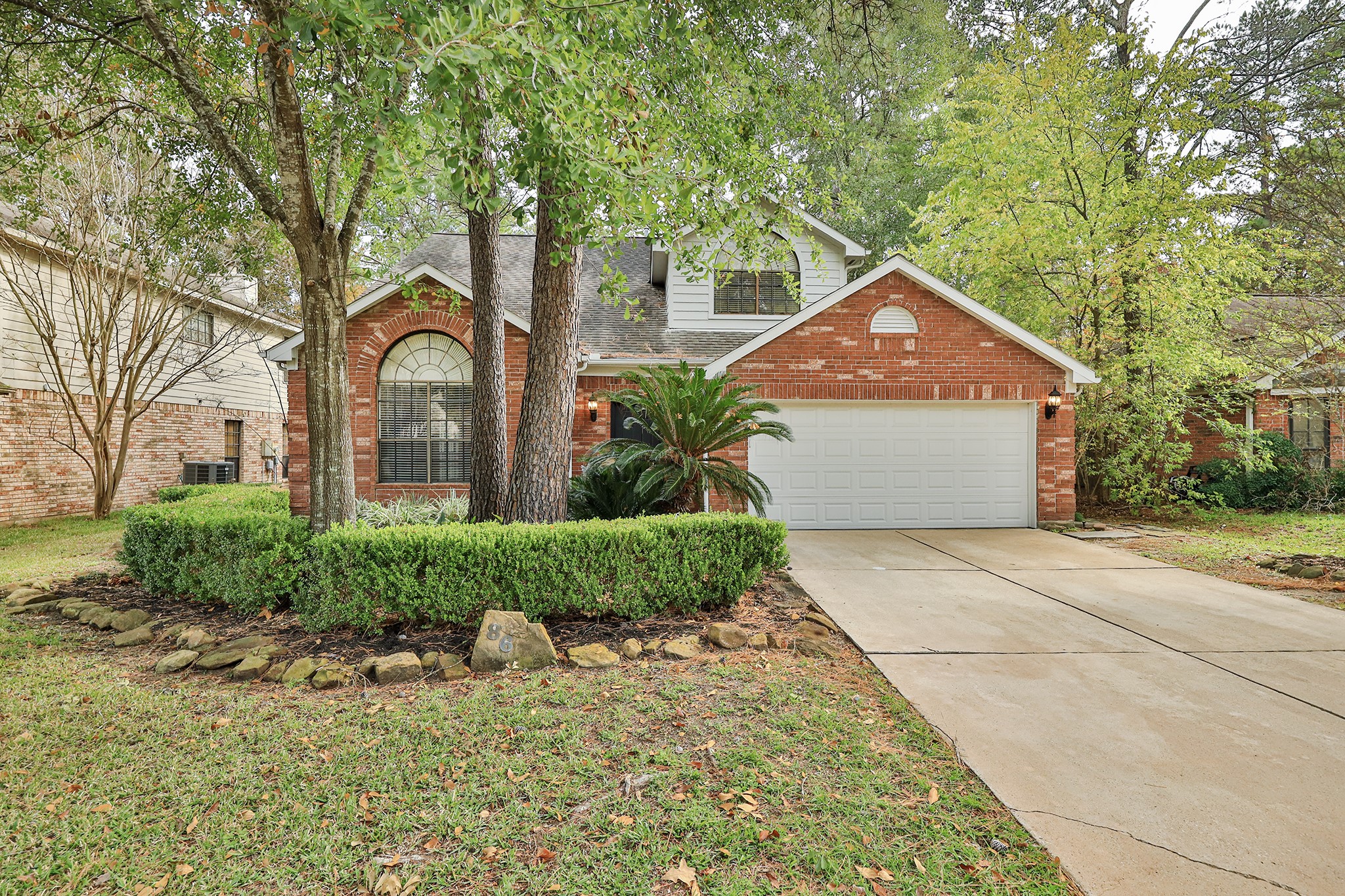 86 West Stony Bridge Circle The Woodlands, TX 77381 - Photo 3 of 47