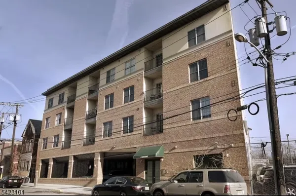 $420,000 | 15 Tichenor Street, Unit 403, Newark, NJ 07114