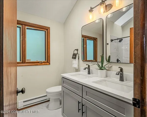 $459,000 | 1119 Kensington Drive, East Stroudsburg, PA 18301