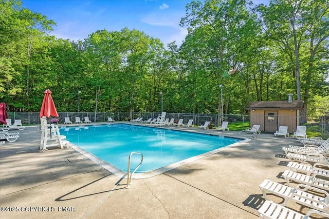 $459,000 | 1119 Kensington Drive, East Stroudsburg, PA 18301