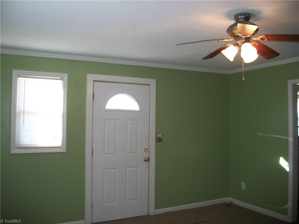 785 Light Road Thomasville, NC 27360 - Photo 5 of 21 LIVING ROOM/NEW BERBER/FRESH PAINT