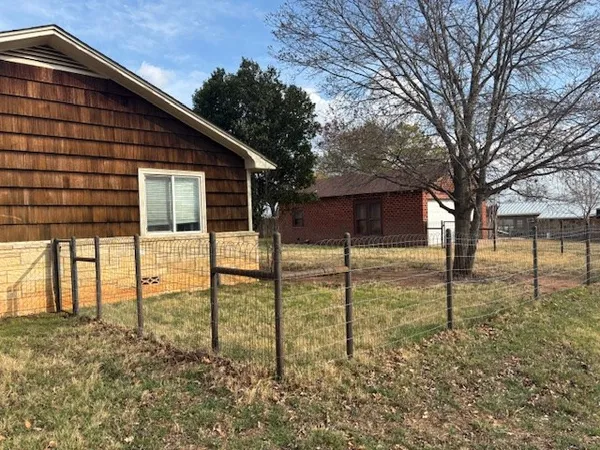 $364,900 | 931 Doole Street, Mason, TX 76856