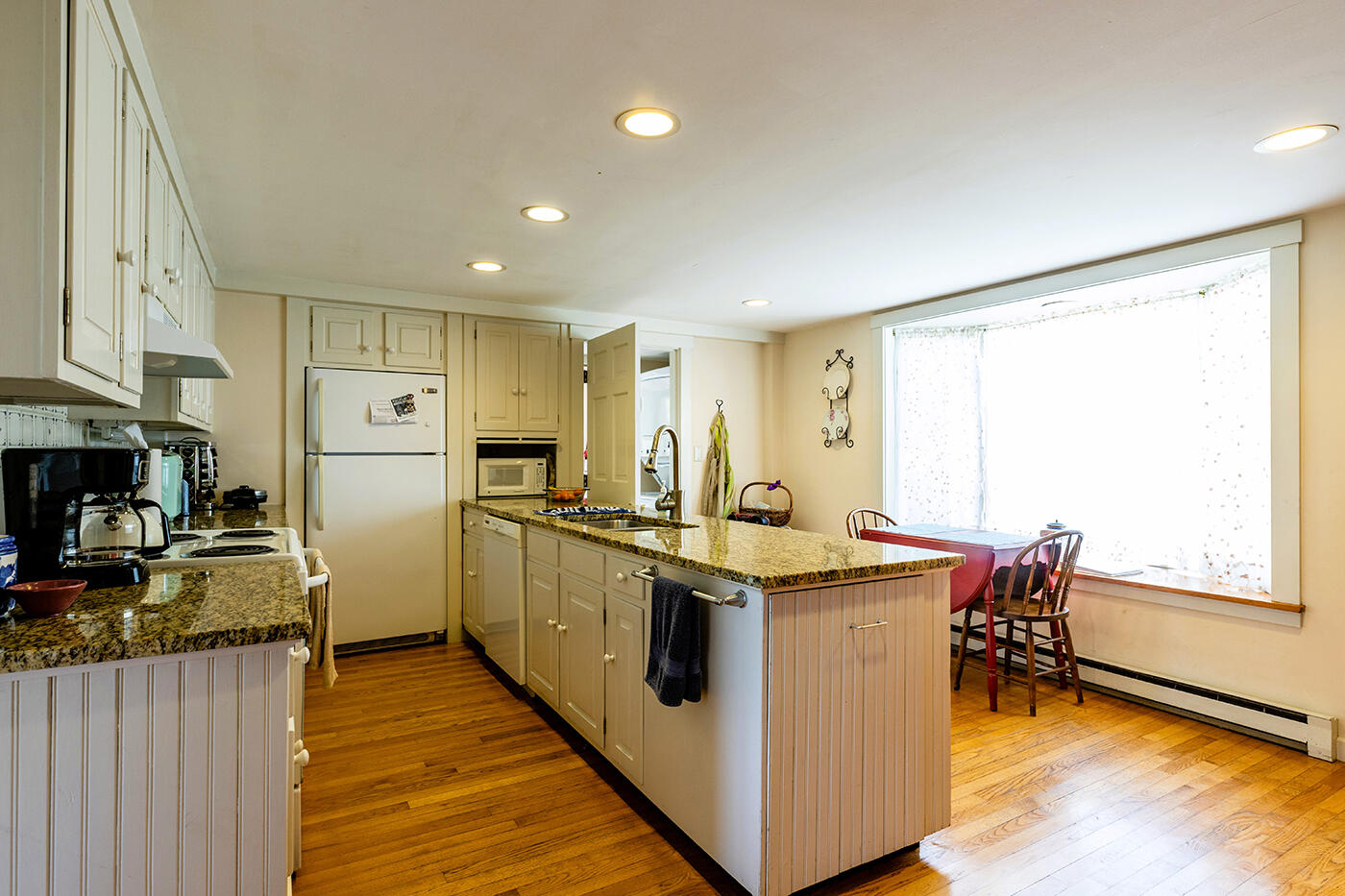 48 Mechanic Street Camden, ME 04843 - Photo 14 of 43 IMG_1305