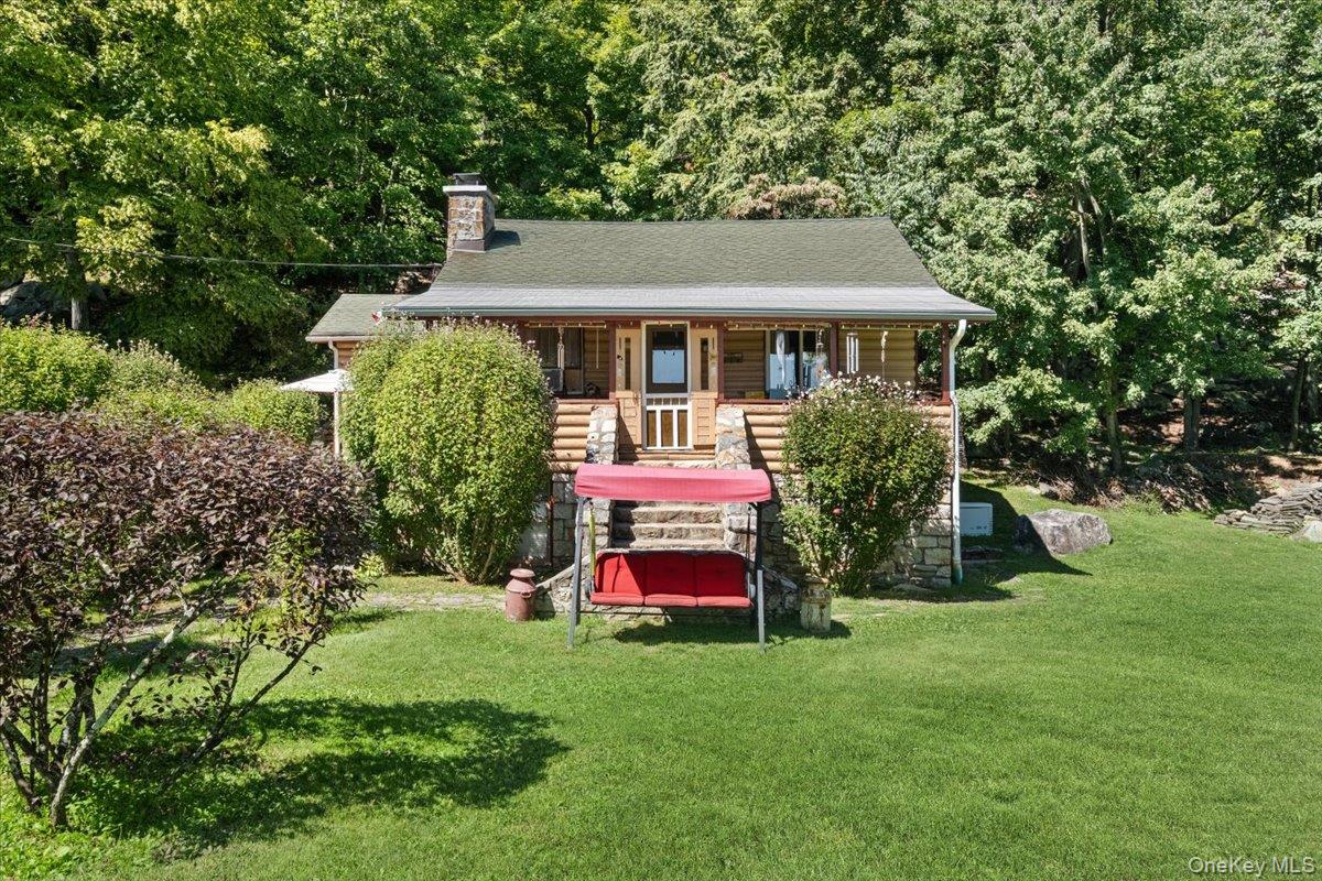 149 Tanglewylde Road Lake Peekskill, NY 10537 - Photo 2 of 36 Gallery Image 2