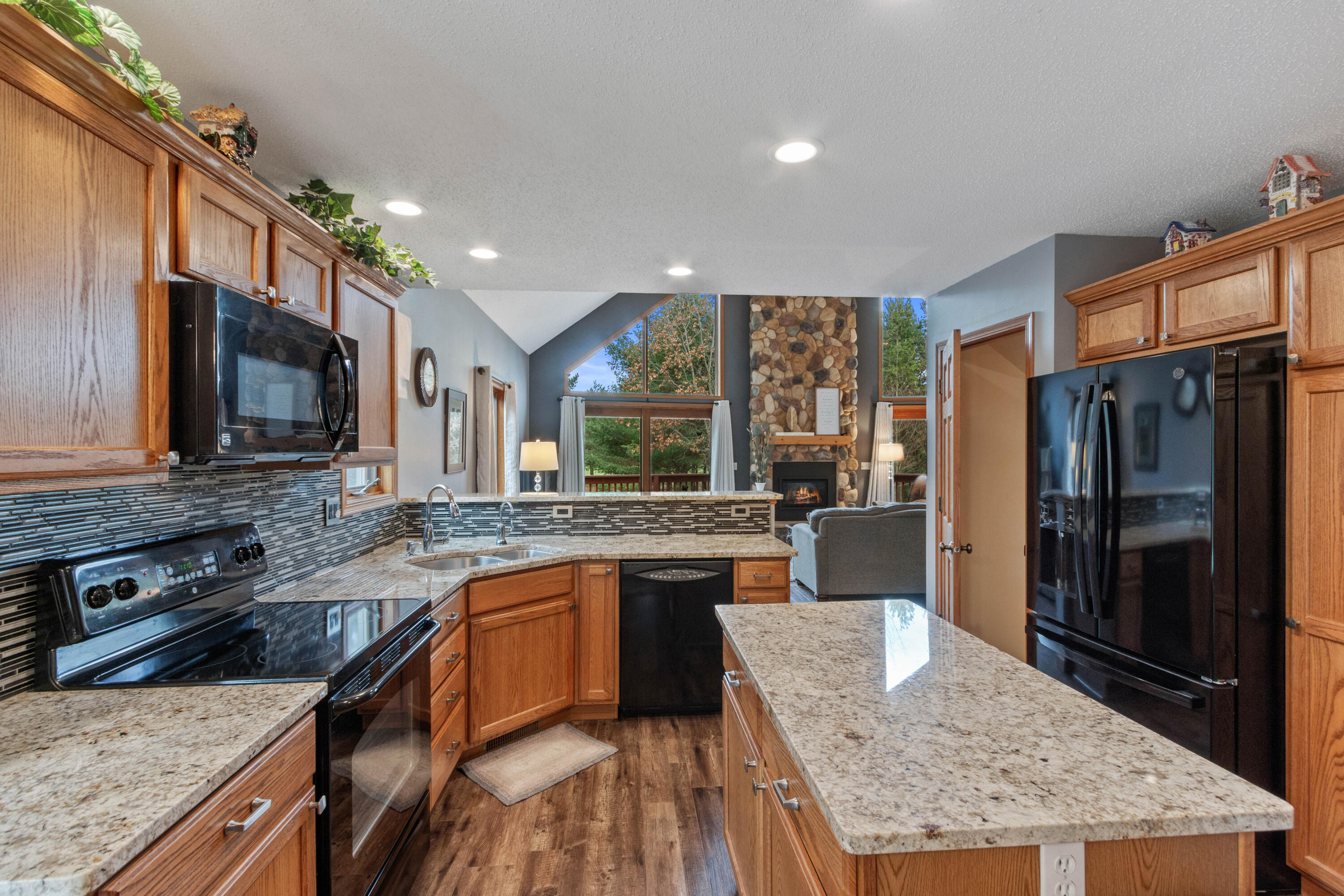 1194 Archer Avenue Rome, WI 54457 - Photo 9 of 48 Kitchen