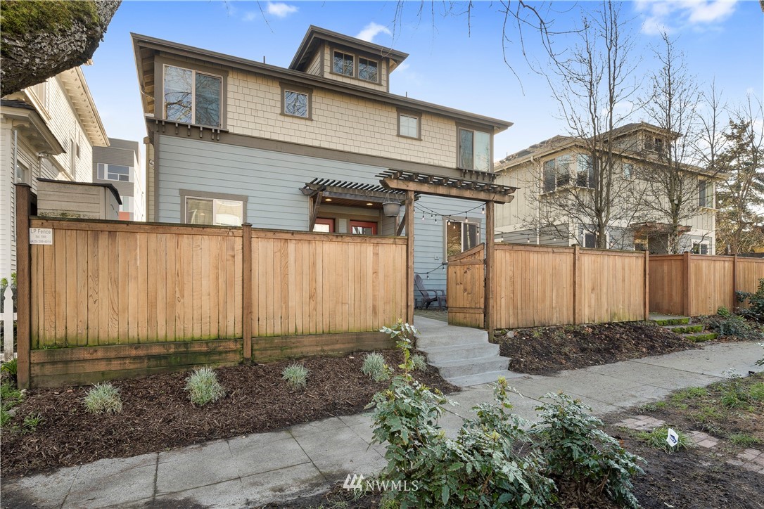2005 South Main Street, Unit B Seattle, WA 98144 - Photo 1 of 32