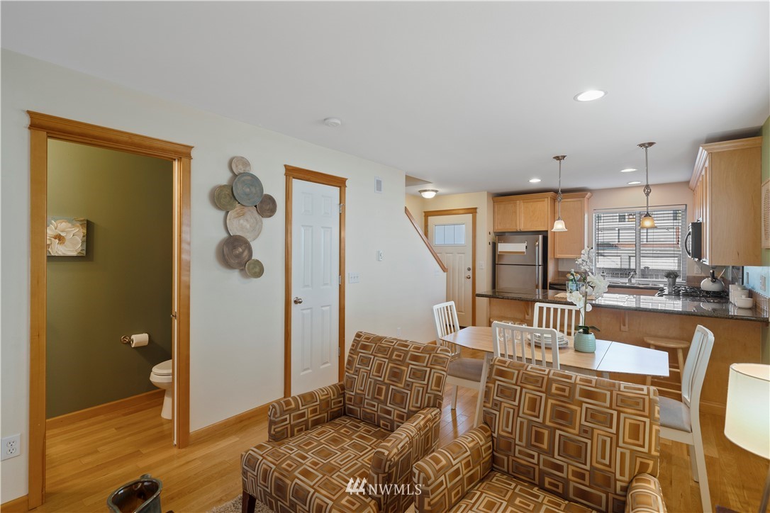 2005 South Main Street, Unit B Seattle, WA 98144 - Photo 6 of 32