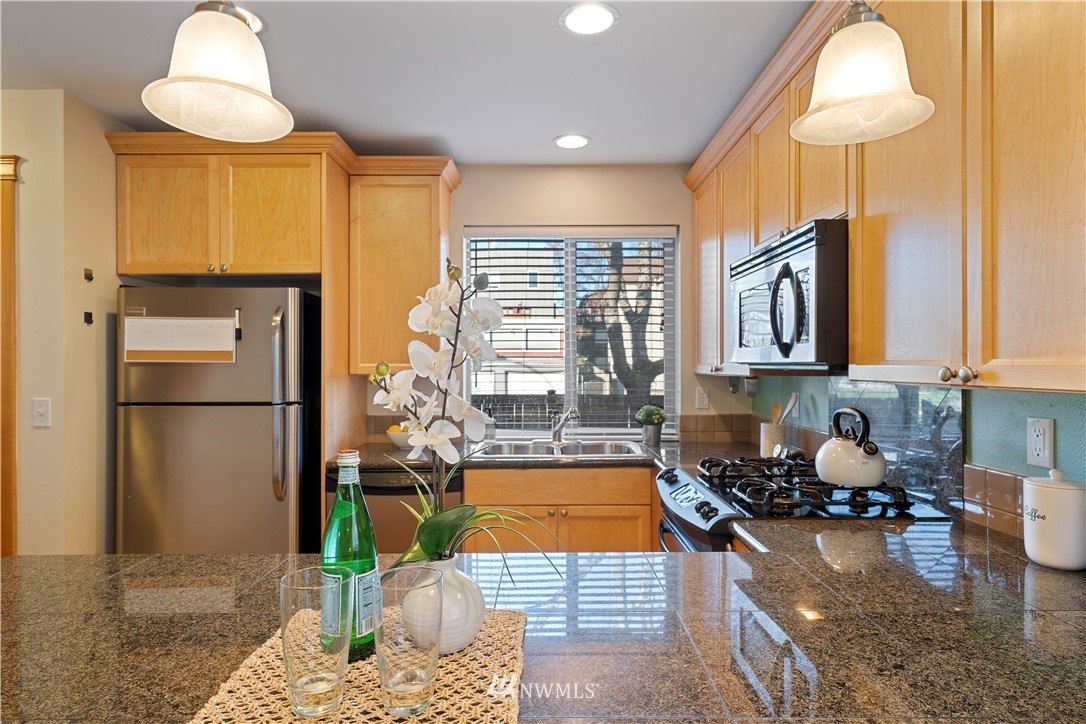 2005 South Main Street, Unit B Seattle, WA 98144 - Photo 10 of 32
