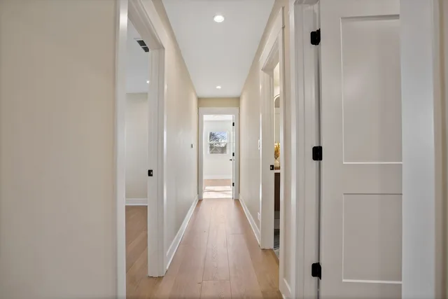 $949,900 | 5700 West Grace Street, Chicago, IL 60634