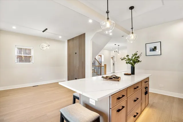 $949,900 | 5700 West Grace Street, Chicago, IL 60634