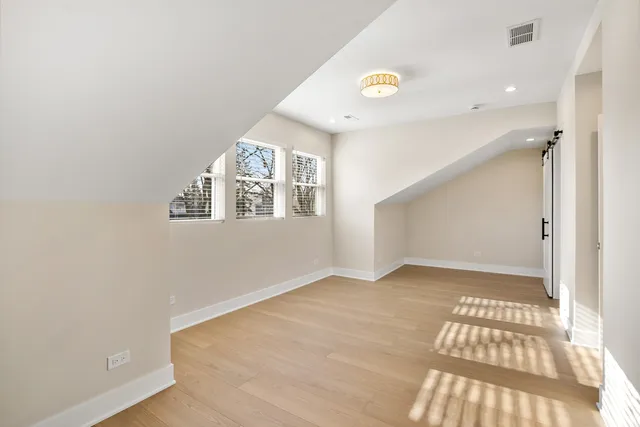 $949,900 | 5700 West Grace Street, Chicago, IL 60634