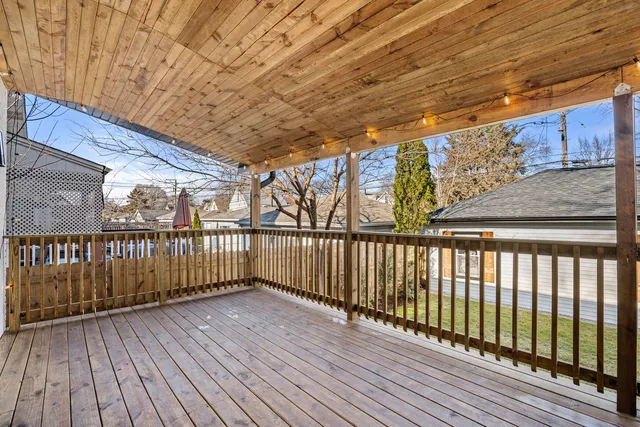 $949,900 | 5700 West Grace Street, Chicago, IL 60634