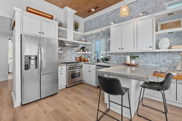 $699,000 | 159 West Diana, Unit 6, Encinitas, CA 92024