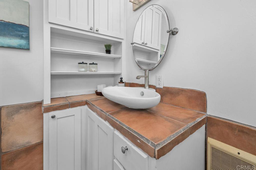 159 West Diana, Unit 6 Encinitas, CA 92024 - Photo 32 of 36