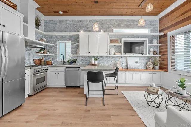 $699,000 | 159 West Diana, Unit 6, Encinitas, CA 92024