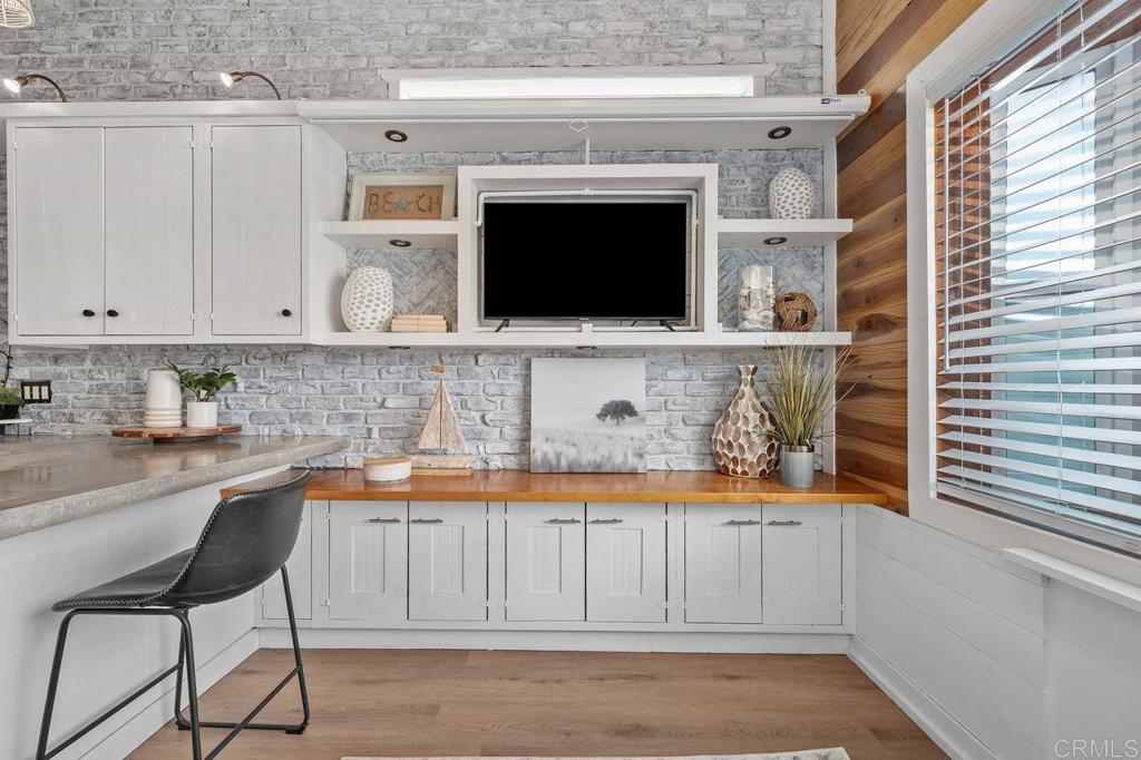 159 West Diana, Unit 6 Encinitas, CA 92024 - Photo 6 of 36