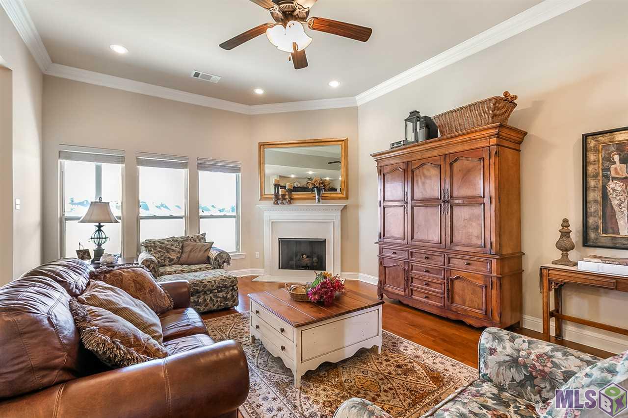9335 Falling Oak Drive Baton Rouge, LA 70817 - Photo 4 of 27 Gallery Image 4