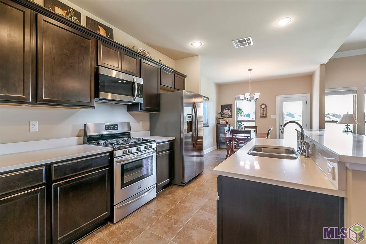 9335 Falling Oak Drive Baton Rouge, LA 70817 - Photo 6 of 27 Gallery Image 6