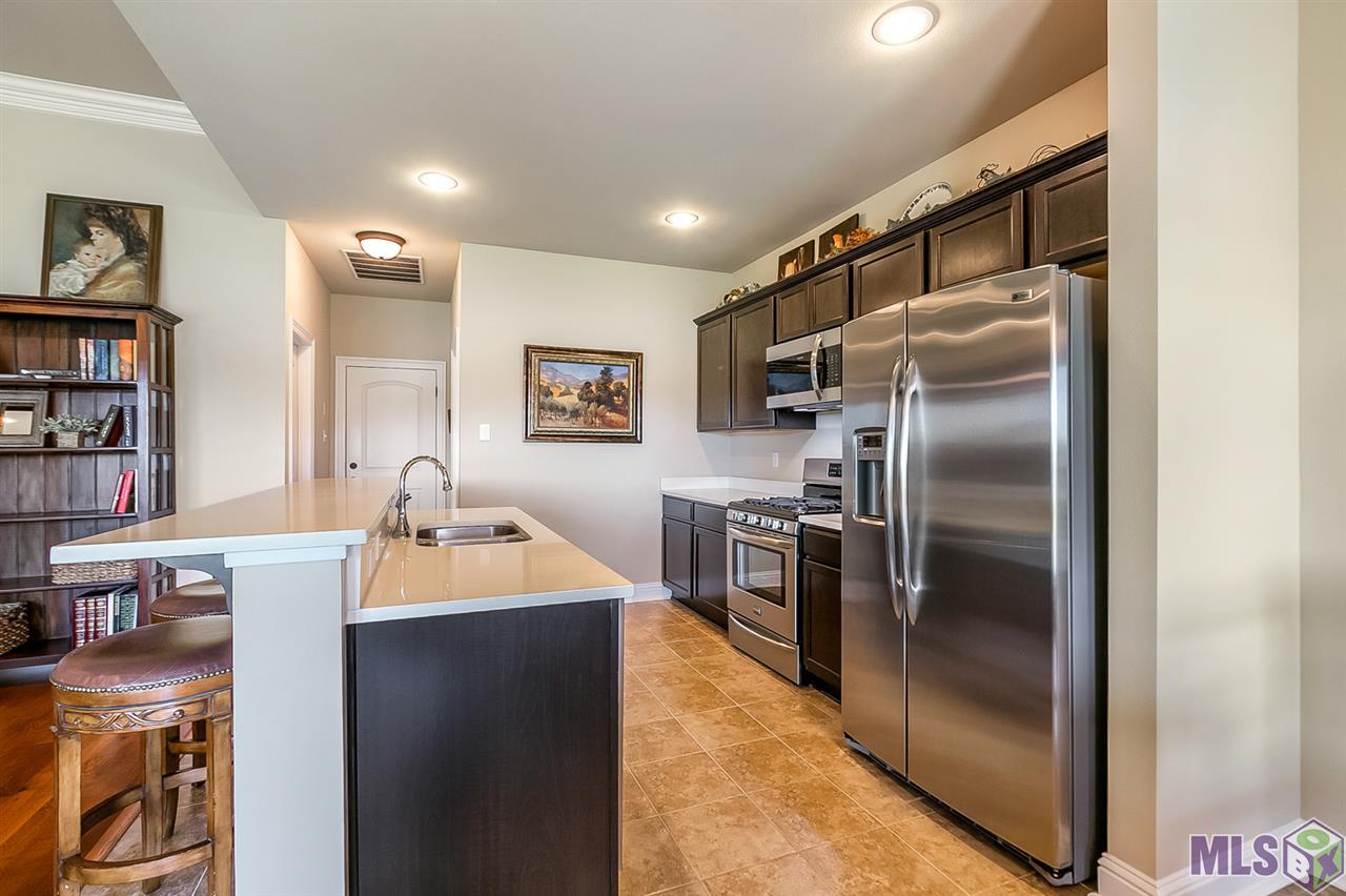 9335 Falling Oak Drive Baton Rouge, LA 70817 - Photo 7 of 27 Gallery Image 7