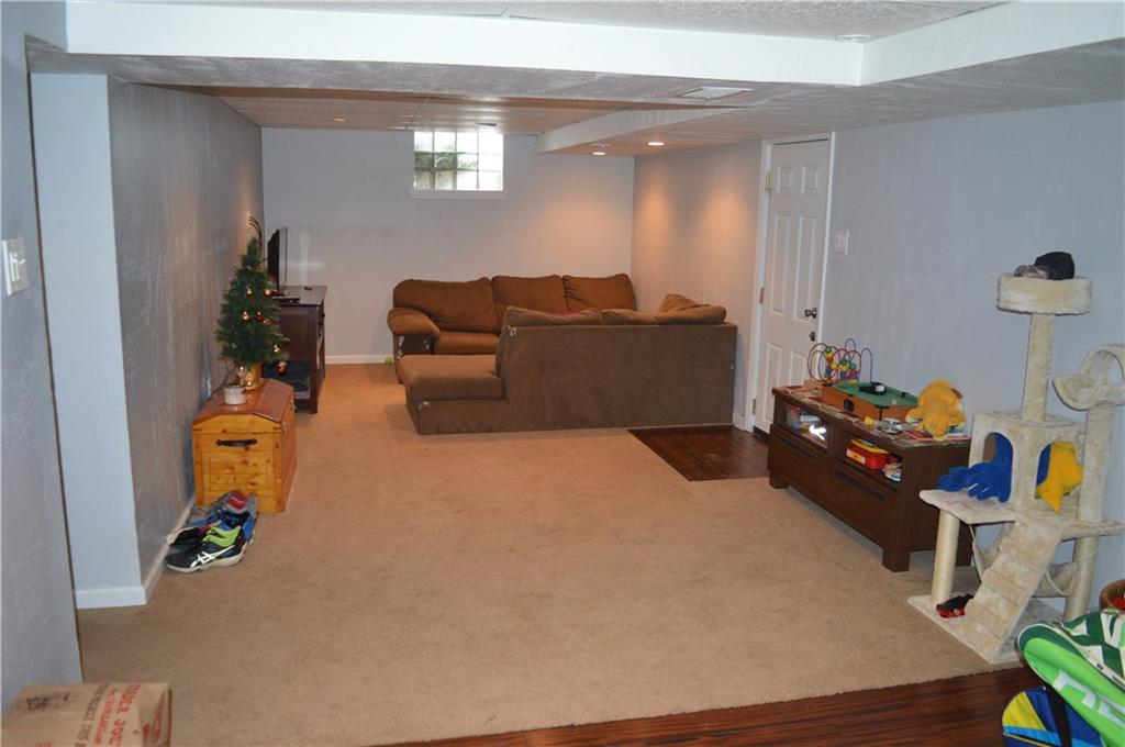 1012 Connor Road Pittsburgh, PA 15234 - Photo 13 of 19 Gallery Image 13