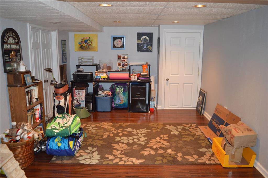 1012 Connor Road Pittsburgh, PA 15234 - Photo 14 of 19 Gallery Image 14