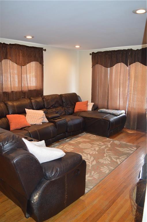 1012 Connor Road Pittsburgh, PA 15234 - Photo 5 of 19 Gallery Image 5