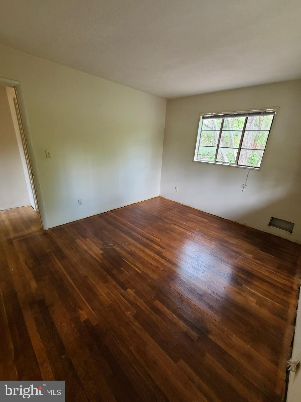 11703 Charles Road Silver Spring, MD 20906 - Photo 13 of 15 Bedroom
