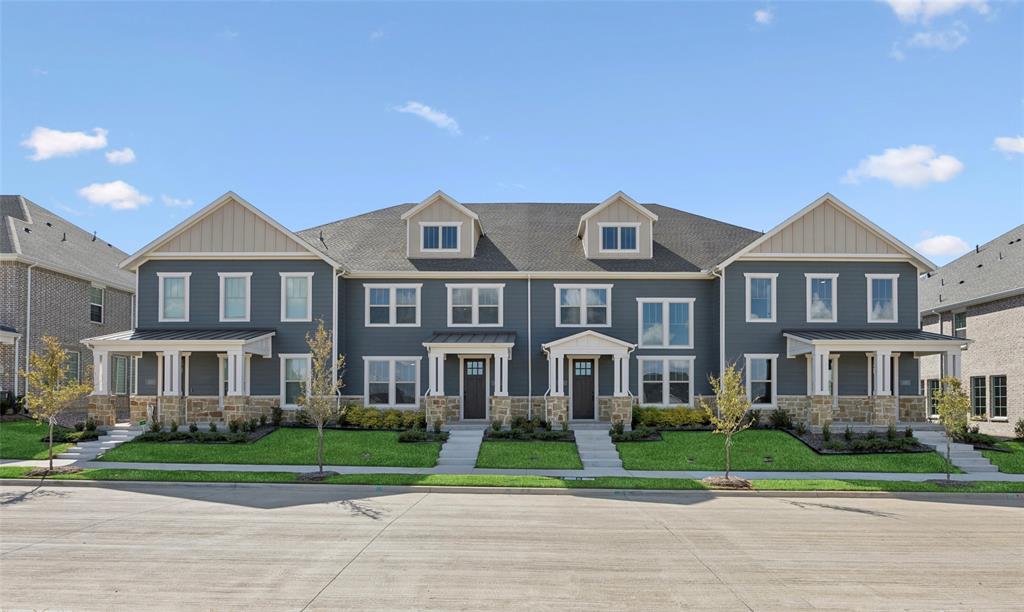 Classically styled, new construction lock and leave homes now available in Villages at Midtowne in Midlothian!
