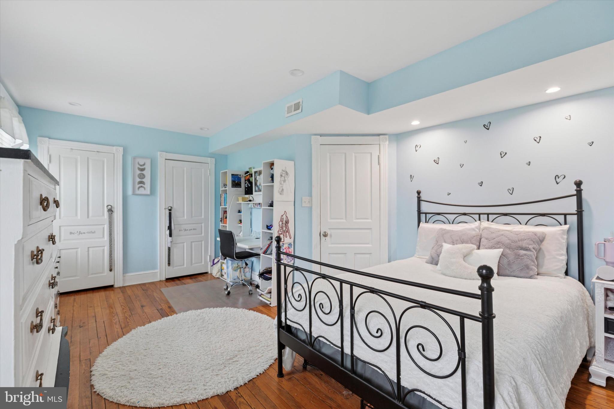 802 Upper Gulph Road Wayne, PA 19087 - Photo 22 of 45 a living room with furniture and wooden floor