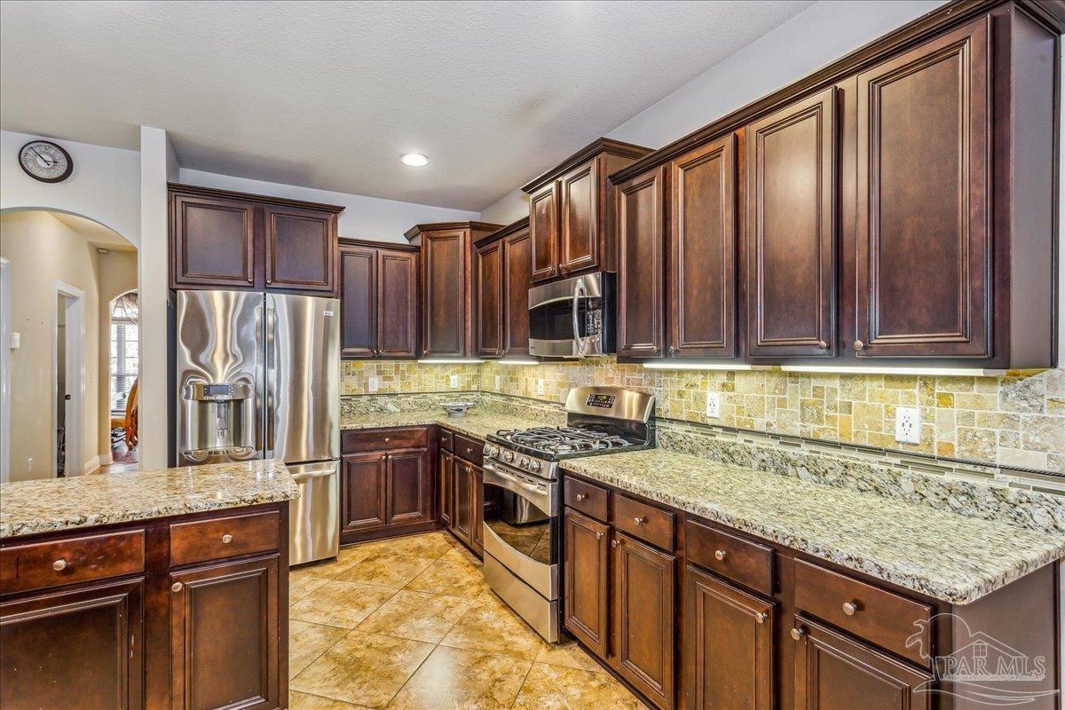 8414 Foxtail Loop Pensacola, FL 32526 - Photo 17 of 61