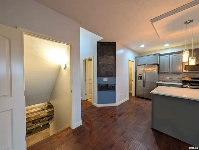 $409,900 | 2629 West Sesame Street, Dunlap, IL 61525