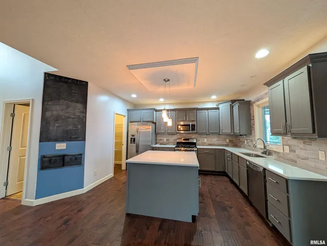 $409,900 | 2629 West Sesame Street, Dunlap, IL 61525