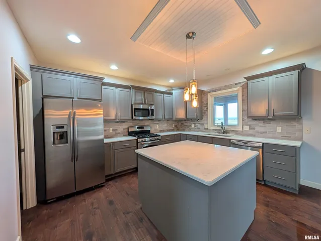 $409,900 | 2629 West Sesame Street, Dunlap, IL 61525