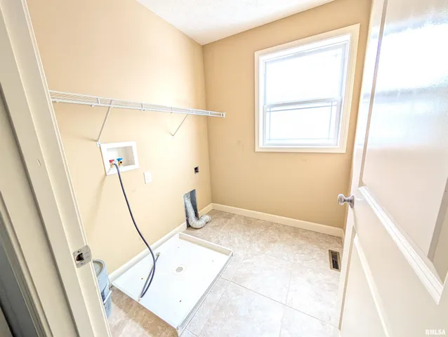 $409,900 | 2629 West Sesame Street, Dunlap, IL 61525