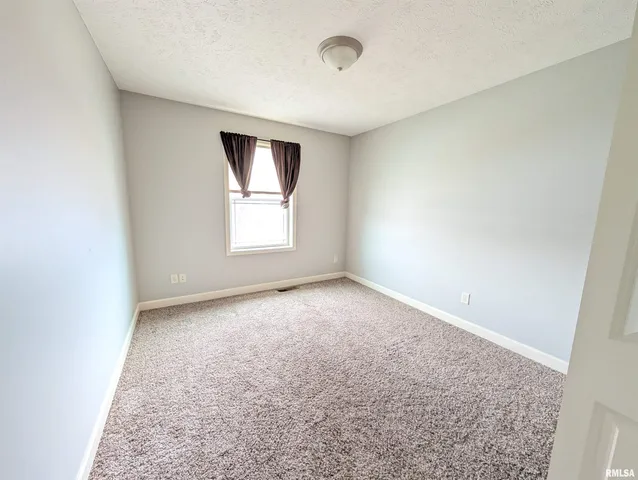 $409,900 | 2629 West Sesame Street, Dunlap, IL 61525