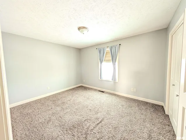 $409,900 | 2629 West Sesame Street, Dunlap, IL 61525