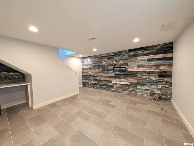 $409,900 | 2629 West Sesame Street, Dunlap, IL 61525