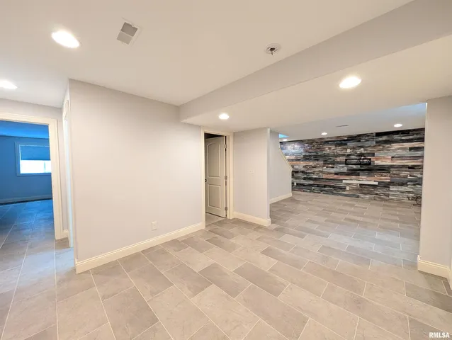 $409,900 | 2629 West Sesame Street, Dunlap, IL 61525