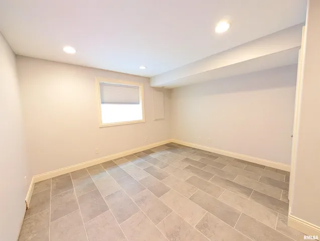 $409,900 | 2629 West Sesame Street, Dunlap, IL 61525