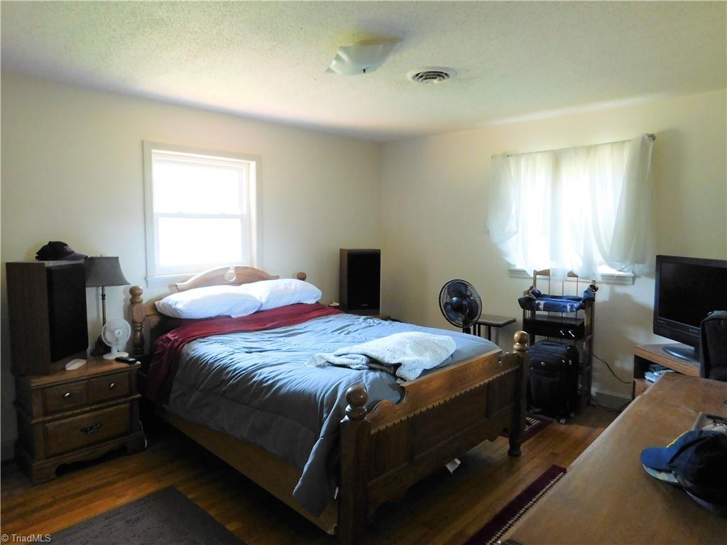 5984 Skylark Road Pfafftown, NC 27040 - Photo 12 of 22 Gallery Image 12