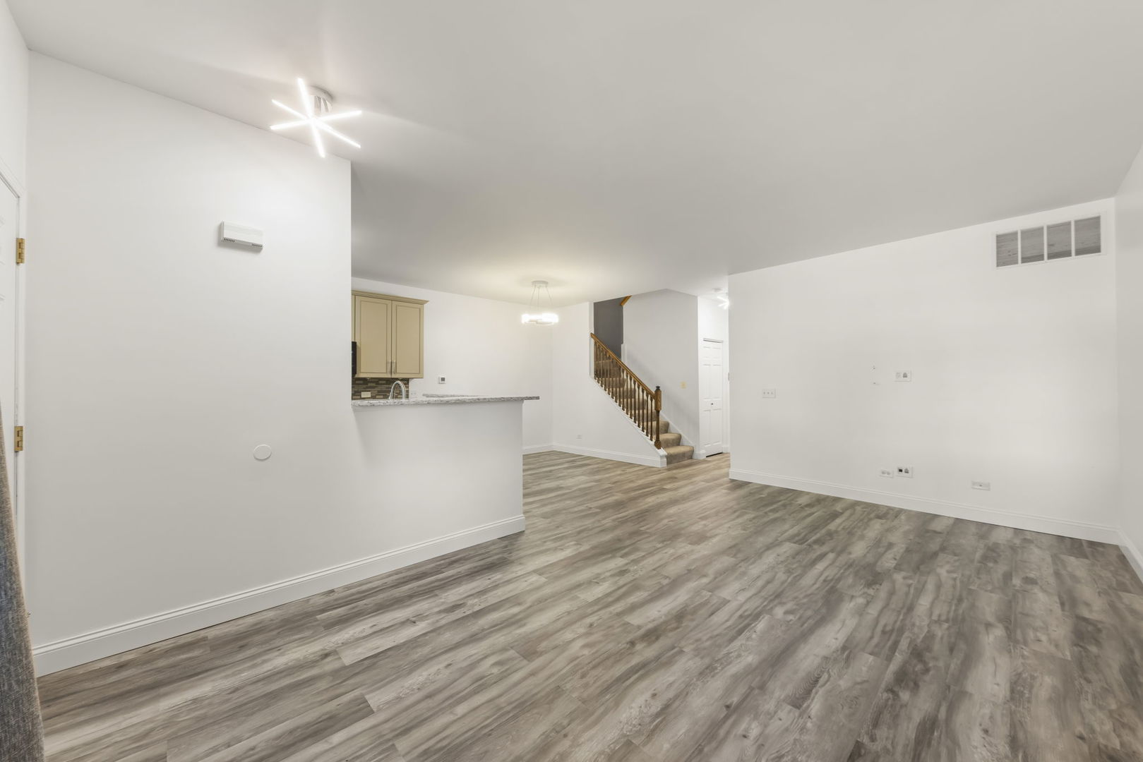 135 Azalea Circle Romeoville, IL 60446 - Photo 12 of 23 Gallery Image 12