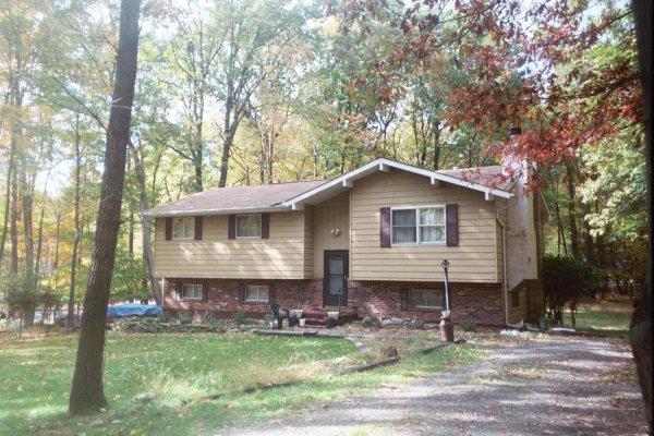 5 Middle Road Tannersville, PA 18372 - Photo 1 of 2 Main Photo